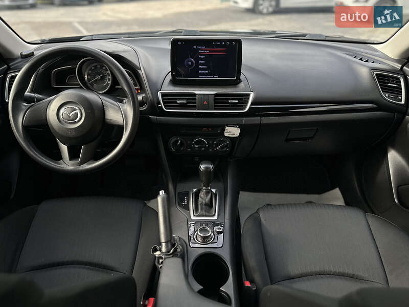 Седан Mazda 3 2014 в Шептицькому