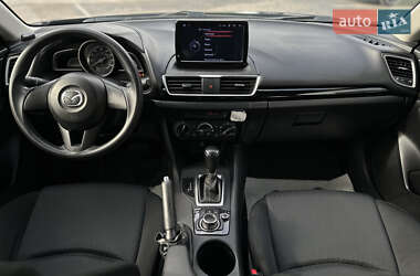 Седан Mazda 3 2014 в 
