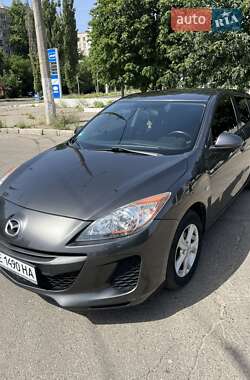 Хэтчбек Mazda 3 2012 в 