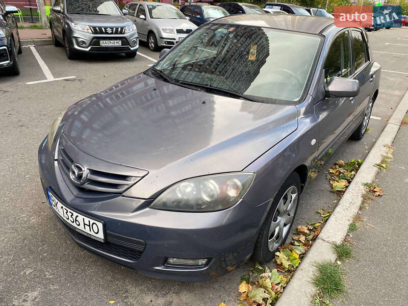 Хэтчбек Mazda 3 2007 в Радомышле
