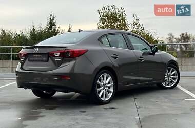 Седан Mazda 3 2015 в 