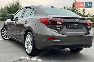 Седан Mazda 3 2015 в 