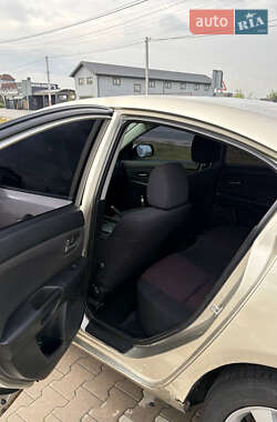 Седан Mazda 3 2005 в 