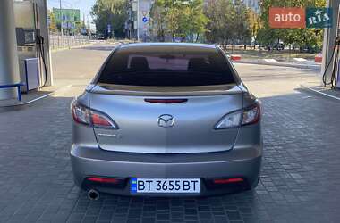 Седан Mazda 3 2010 в 