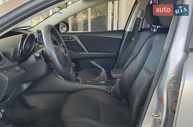 Седан Mazda 3 2010 в 