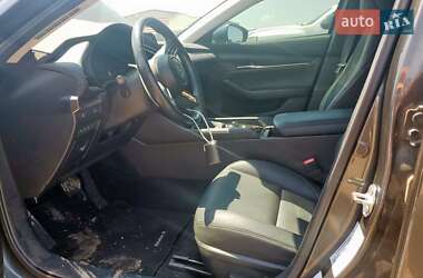 Седан Mazda 3 2023 в 