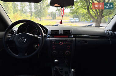 Седан Mazda 3 2006 в 