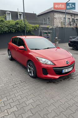 Хэтчбек Mazda 3 2011 в Каменском