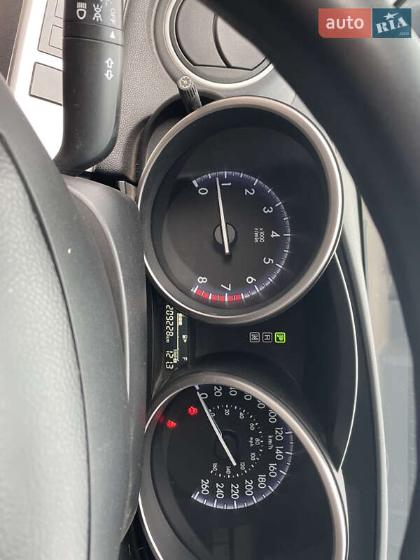 Хэтчбек Mazda 3 2011 в Каменском