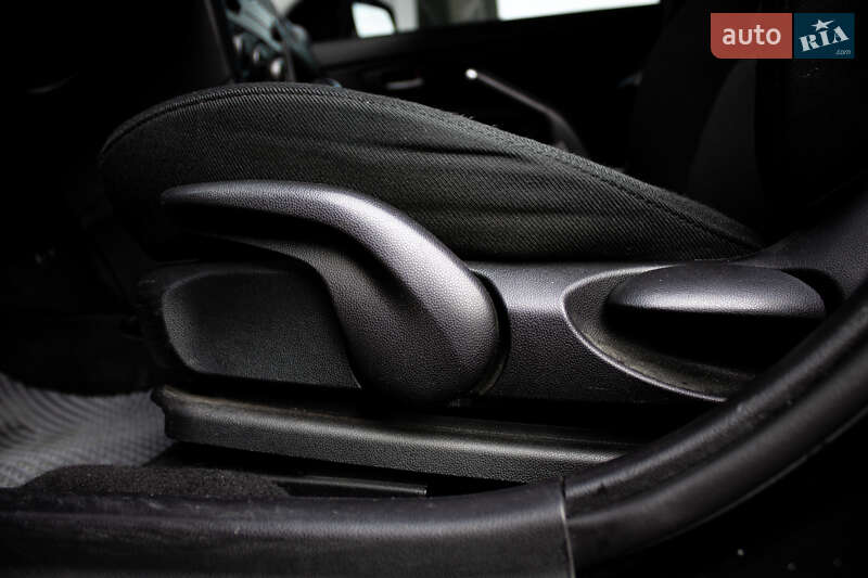 Седан Mazda 3 2008 в Киеве