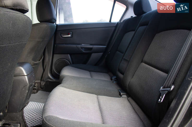 Седан Mazda 3 2008 в Киеве