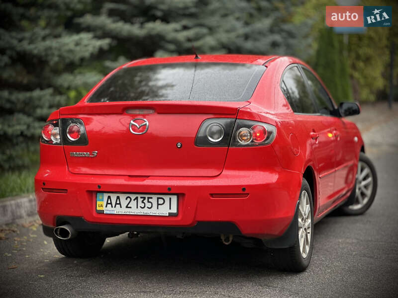 Седан Mazda 3 2008 в Киеве