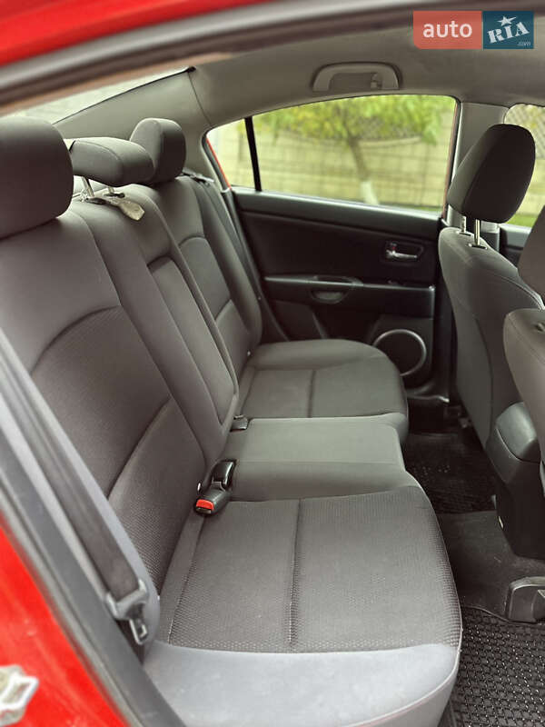 Седан Mazda 3 2008 в Киеве