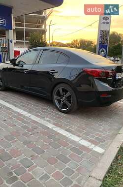 Седан Mazda 3 2016 в 