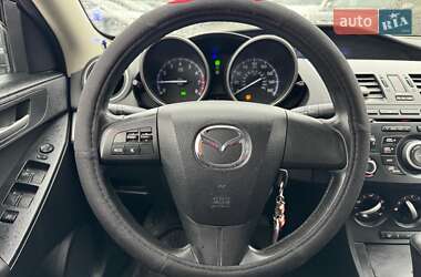 Седан Mazda 3 2012 в 