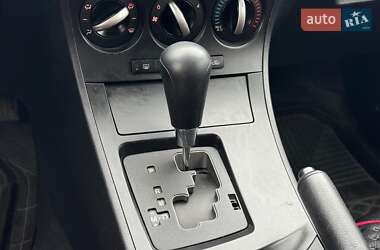 Седан Mazda 3 2012 в 