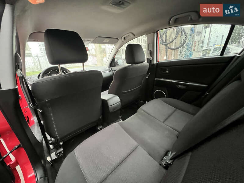 Седан Mazda 3 2008 в Киеве
