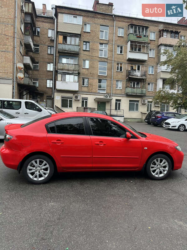 Седан Mazda 3 2008 в Киеве
