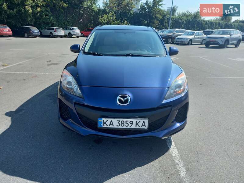 Хэтчбек Mazda 3 2012 в Киеве