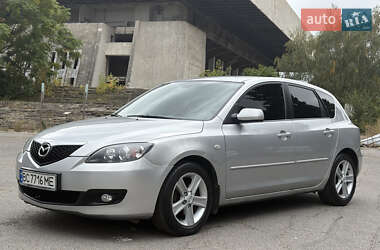Хэтчбек Mazda 3 2006 в 