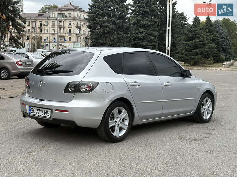 Хэтчбек Mazda 3 2006 в Днепре