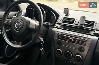 Хэтчбек Mazda 3 2006 в 