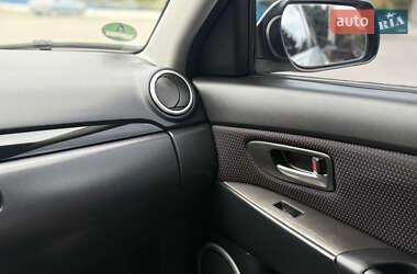 Хэтчбек Mazda 3 2006 в 