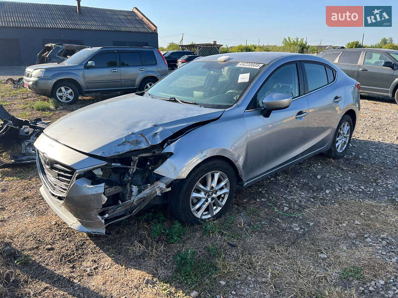 Седан Mazda 3 2016 в Черкассах