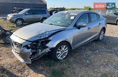 Седан Mazda 3 2016 в 