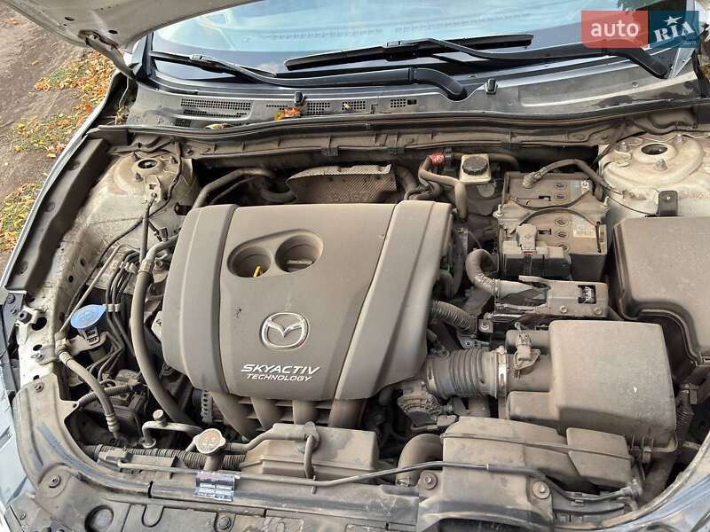 Седан Mazda 3 2016 в Іларіоновому фото 15 Седан Mazda 3 2016 в Іларіоновому