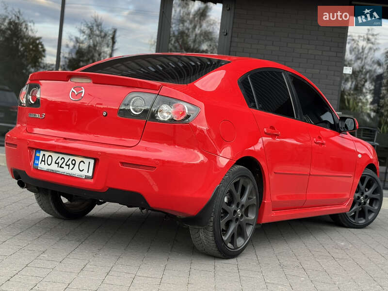 Седан Mazda 3 2007 в Ужгороде