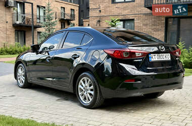 Седан Mazda 3 2013 в 