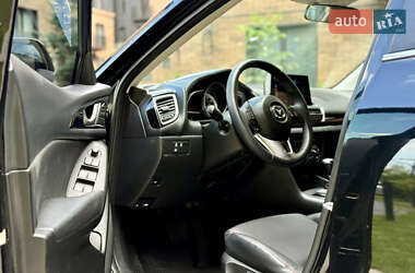 Седан Mazda 3 2013 в 