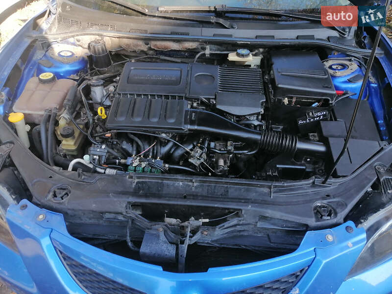 Седан Mazda 3 2004 в Василькові