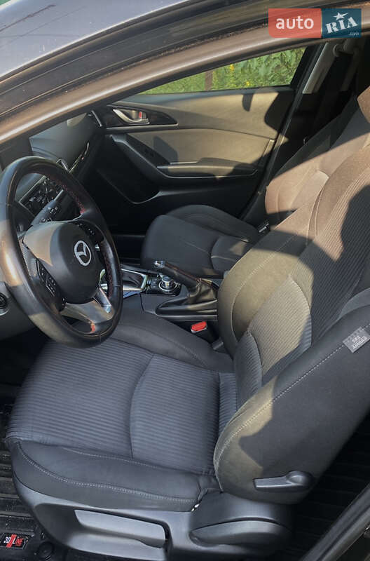 Хетчбек Mazda 3 2016 в Дубні