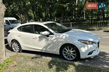Седан Mazda 3 2018 в 
