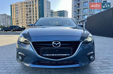 Седан Mazda 3 2015 в 