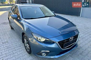 Седан Mazda 3 2015 в 