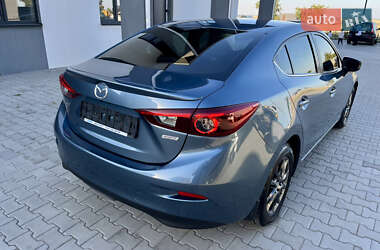 Седан Mazda 3 2015 в 