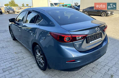 Седан Mazda 3 2015 в 