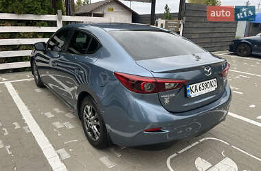 Седан Mazda 3 2015 в 