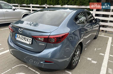 Седан Mazda 3 2015 в 