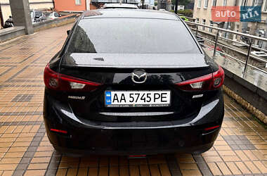 Седан Mazda 3 2016 в 