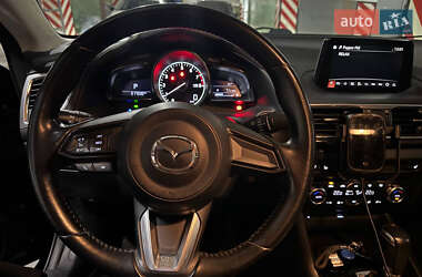 Седан Mazda 3 2016 в 