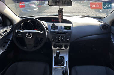 Седан Mazda 3 2009 в 