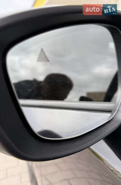 Седан Mazda 3 2019 в  фото 24 Седан Mazda 3 2019 в