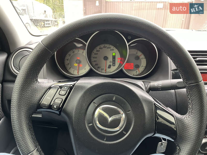 Седан Mazda 3 2008 в Днепре