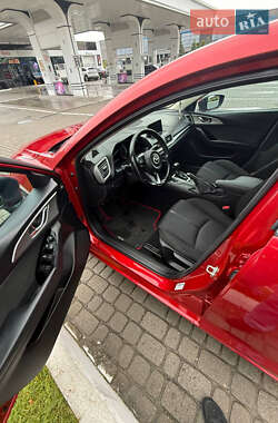 Седан Mazda 3 2017 в 