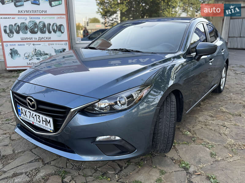 Седан Mazda 3 2014 в 