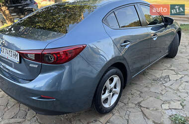 Седан Mazda 3 2014 в 